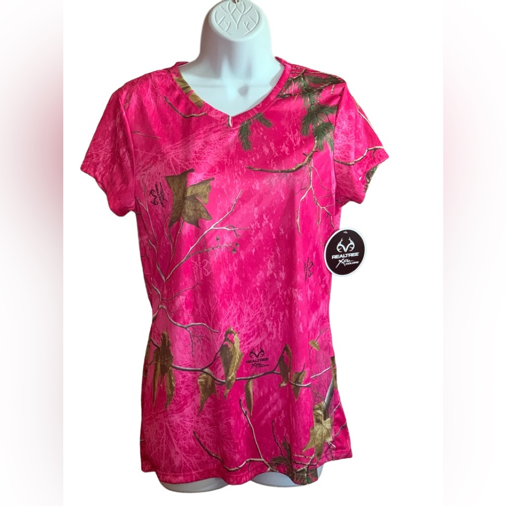 NWT REAL tree pink short sleeve shirt. 100% polyester.